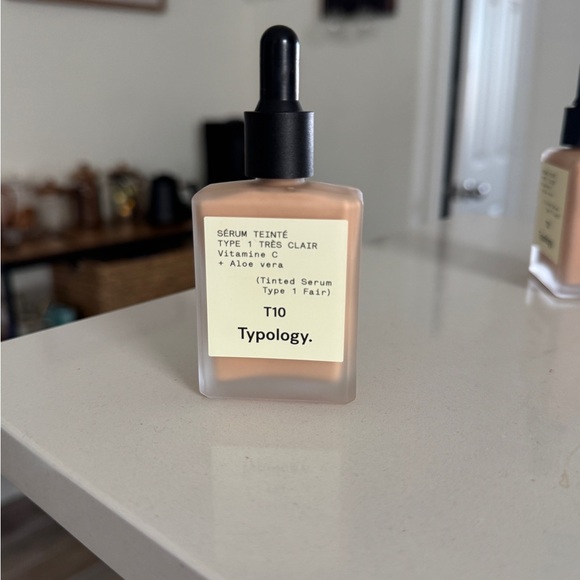 Typology Tinted Serum Type 1 Fair - Picture 2 of 5